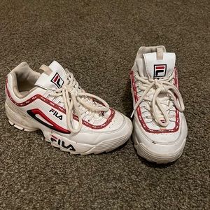 Red, white, and blue Fila shoe, size 6.